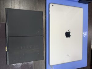 〔iPad（第9世代）〕の〔バッテリー交換〕