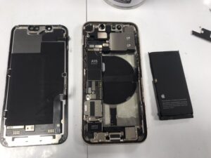 iPhone13mini分解