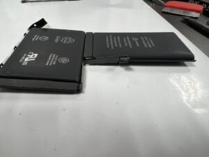 iPhoneXバッテリー、画面交換修理