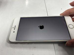 iPhone8バッテリー交換修理