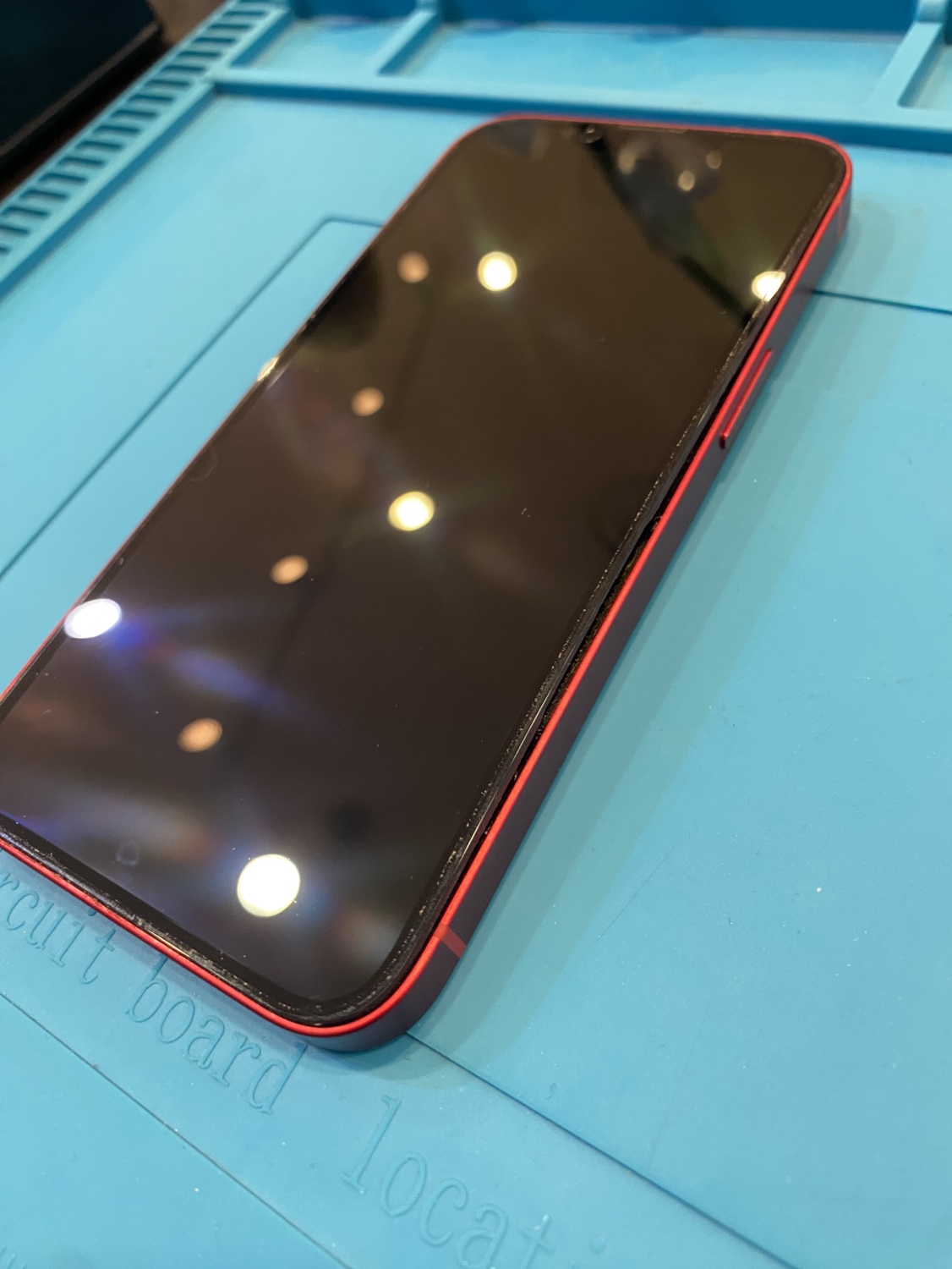 【修理実例】iPhone13膨張バッテリー交換