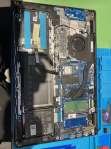 DELL 15 3520 液晶交換